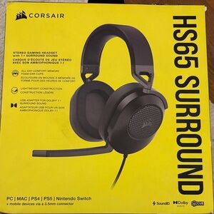 Corsair HS65 Surround Headset - Black and Yellow